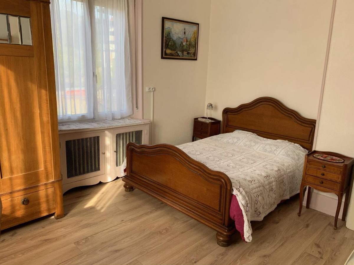 Chambre Arnica Lit 140 Wifi Sdb Partagee Сент-Амарен Экстерьер фото